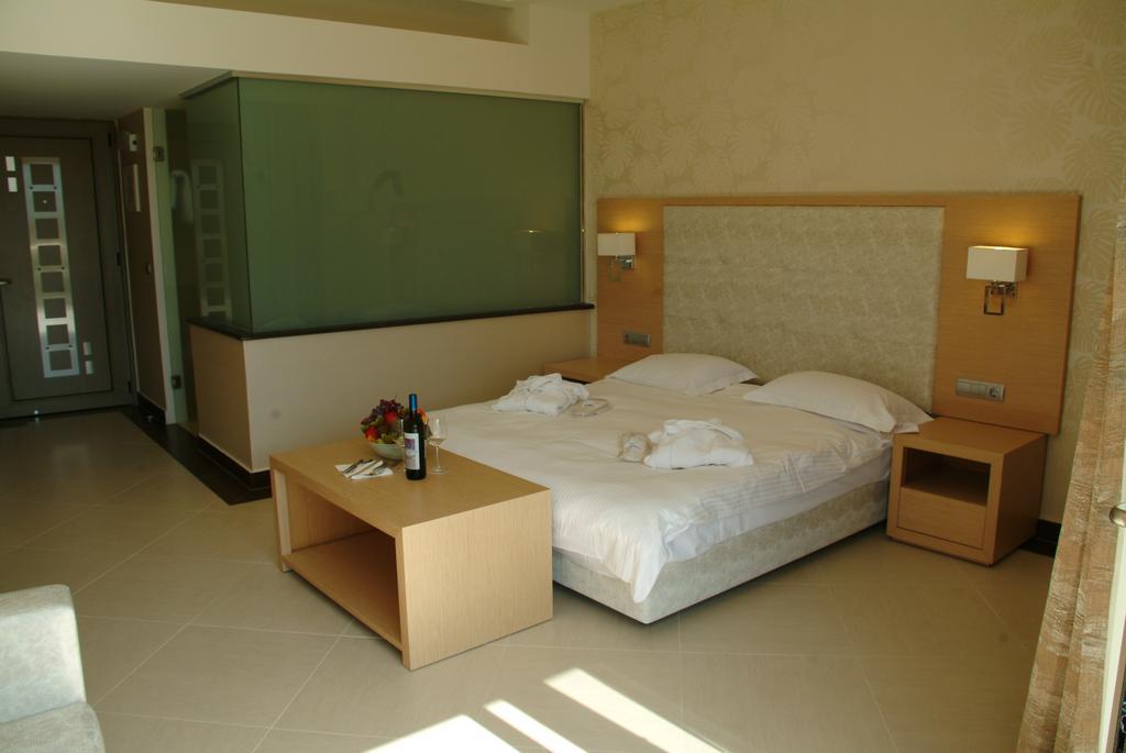 Ionian Emerald Resort คาราโวมิลอส ภายนอก รูปภาพ